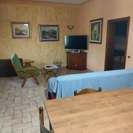 Appartamento Alba Locazione Turistica Spoleto Luaran gambar